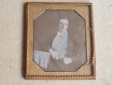 Sehr alte Daguerreotypie ( Photo auf Kupferplatte), Junger Mann (coloriert?)