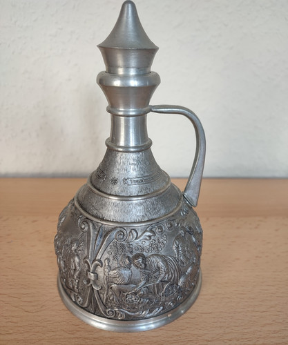 Alte zinnkaraffe zinn - zinnkaraffe, zinn-karaffe