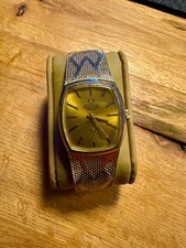 Goldene Vintage Omega