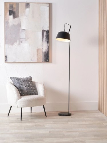 Schwarze metall stehlampe - schwarze,