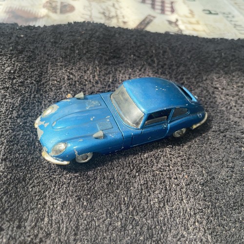 Corgi toys jaguar type 2 - toys, +
