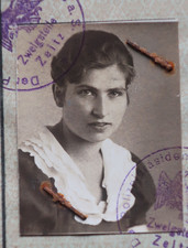 Reisepass hübsche junge Frau