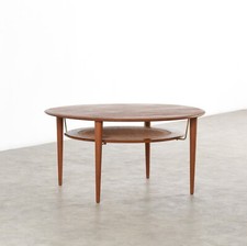 Runder Midcentury Modern Teak & Rattan Couchtisch von Peter Hvidt