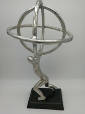 Mann aus Alu Silber Dekofigur Dekoartikel H 41 cm Kugel Welt Deko Weltträger 