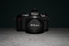 Nikon F-501 AF 35mm SLR