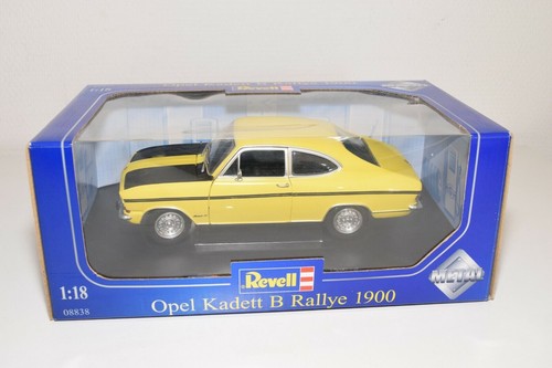A34 revell 8838 opel - 1:18,