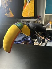 Habdgefertigter Stofftier Kakadu aus Guatemala zum Aufhängen