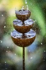 Regenfänger Gartenstecker Rost Insektentränke Gartendeko Edelrost 75cm