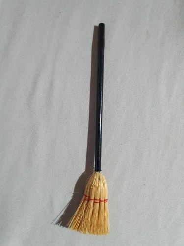 Aschenputtel besen barbie - aschenputtel,