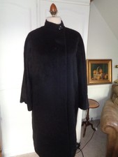 DEJARBRE SCHWARZER MANTEL AUS