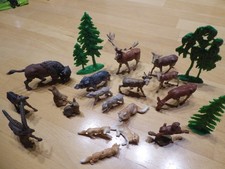 18 PLAHO Elastolin - einheimische Waldtiere und 3 Bäume, DDR