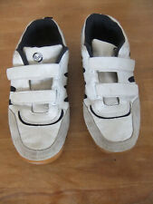 Hallensportschuhe Marke Victory Gr. 36