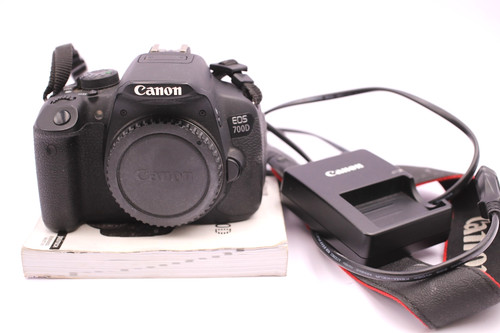 Canon eos 700 - eos,