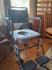 Invacare H720T Toilettenstuhl mobil Rollstuhl Nachtstuhl Eimer Pflege Fußstütze