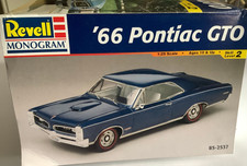 ✅Revell 85-2437 1:25 ´66