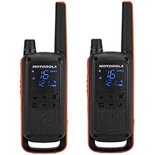 Motorola T82 Walkie Talkie Set