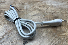 original Kabel mit Knickschutz