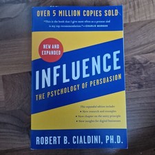 Influence von Robert B. Cialdini (2021 Taschenbuch) The Psychology Of Prrsuasion