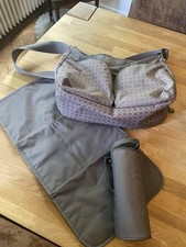 Lässig Wickeltasche Umhängetasche Groß mit Zubehör, viele Innentaschen, Braun