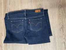 Levi's Strauss - Slight Curve