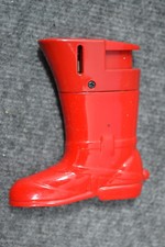 Feuerzeug, Stiefel