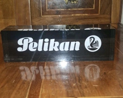 Pelikan werbe display acryl - werbe-display,