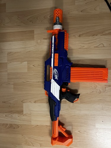 Nerf blaster mit - mit, langen