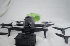 DJI FPV Racer Drohne – 4k/60fps 140km/h – ohne Fernbedienung und ohne Brille