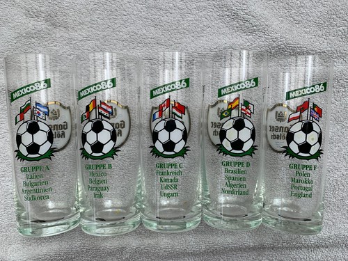 Vintage gläser fußball - gläser, fußball-wm