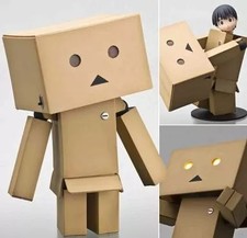 Revoltech Danbo Schminkkasten
