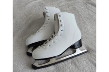 Schlittschuhe Damen 37 weiss mit Kufenschutz Inlineskates
