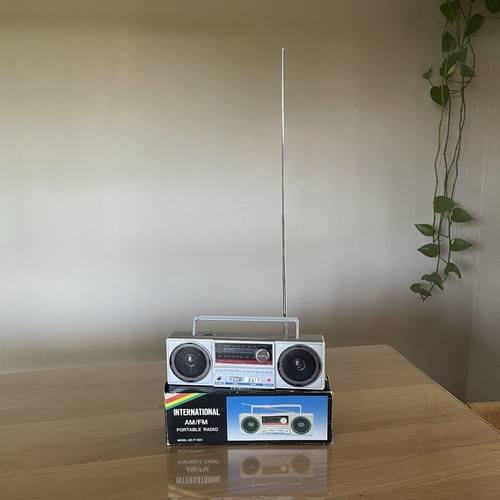 International fm - -, am/fm