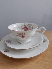 Koenigszelt Porzellan