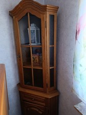 Eckvitrine--Eiche