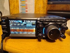 YAESU FT-710 Field  Amateurfunk / CB-Funk / Kurzwelle 6m 4m mit Restgarantie !