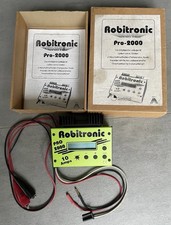 Vintage RC Ladegerät Robitronic Pro-2000 für NiMh und NiCd Akkus 6-7 Zellen