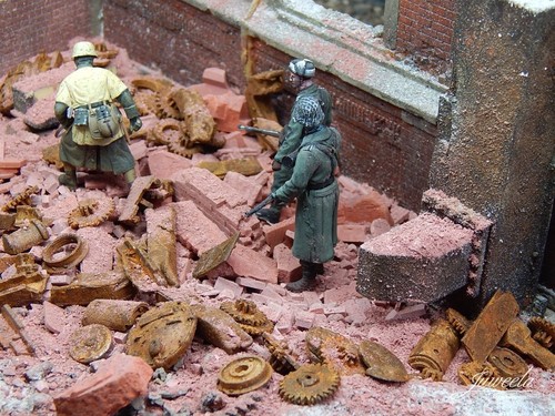 Metallschrott rostig - 1:35,