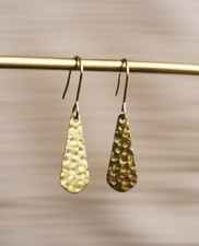 Gold gehämmertes Messing