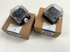 2x Johnson Controls P233A-6-AAC Differenzdruckwächter