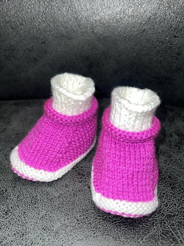 Selbstgestrickte babyschuhe - selbstgestrickte,