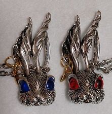 Hase, funkelnde Augen, Rot