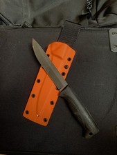Peltonen Knives M07 Ranger Puukko, 80CrV2-Klinge, Cerakote, Kydex, Orange