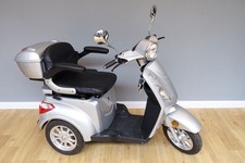 Seniorenmobil Nova Motors Premium Elektromobil mit Papieren Bedienungsanleitung