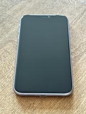Apple iPhone 11 64GB Violett, 100% Batterie