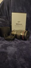 Canon EF 100mm f/2.8L Macro IS