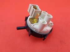 Miele Druckschalter Niveauschalter E 02-03 Geschirrspüler T.Nr. 2394472