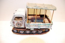 altes Militärfahrzeug