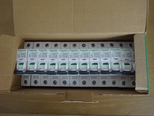 Schneider c16 16a - x, box)
