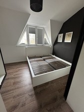 IKEA MALM BETT 180x200cm Mit Lattenrost und zwei schönen USB Lampen 