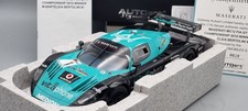 Modellautos 1:18 Autoart Signature Maserati MC12 FIA GT1 Championship2010 #1 OVP